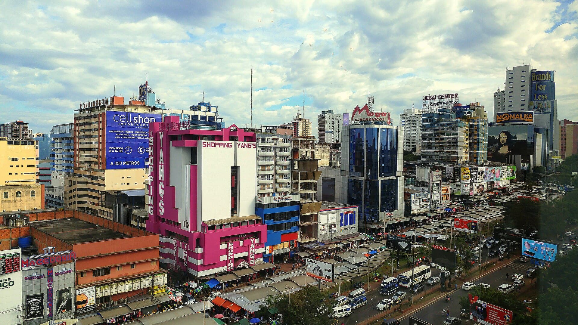 Do you need a passport to visit Ciudad del Este, Paraguay?