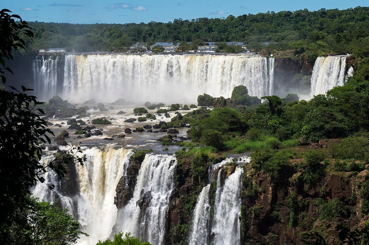 Lua cheia em 29/06/2026 promete moonbow nas Cataratas
